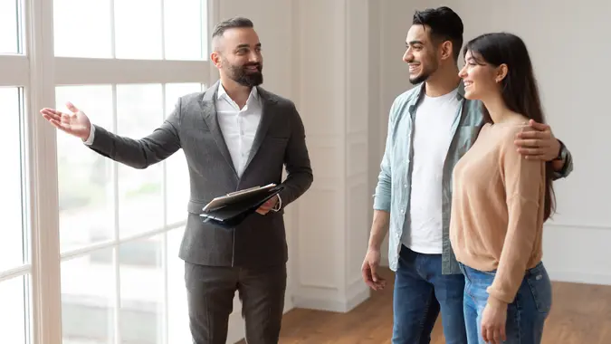 First-Time Buyer’s Guide to Working with a Real Estate Agent in the U.S.