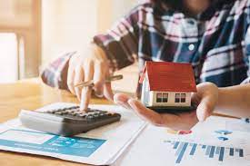 Refinancing a Mortgage in Retirement: Pros and Cons